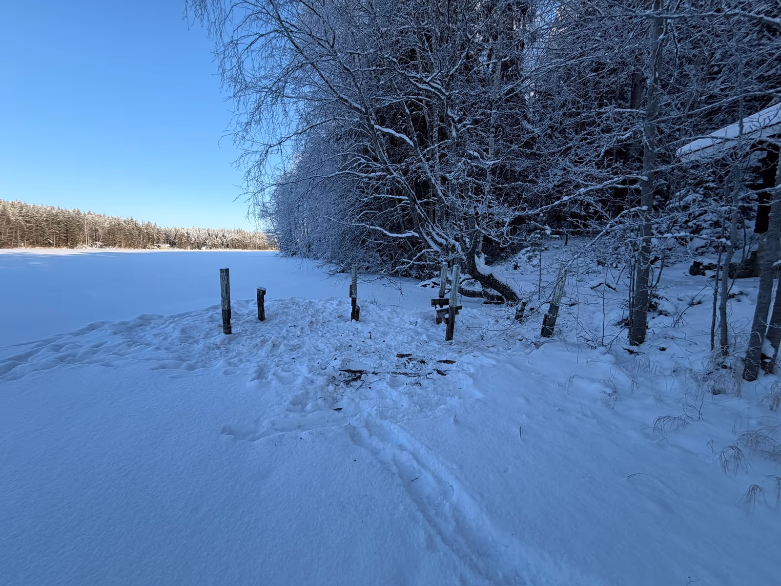 Jälkeen: Vanhan laiturin purku
