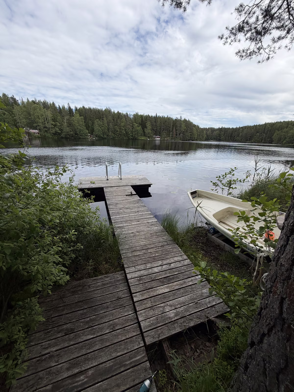 Jälkeen: Rantalaiturin uusiminen