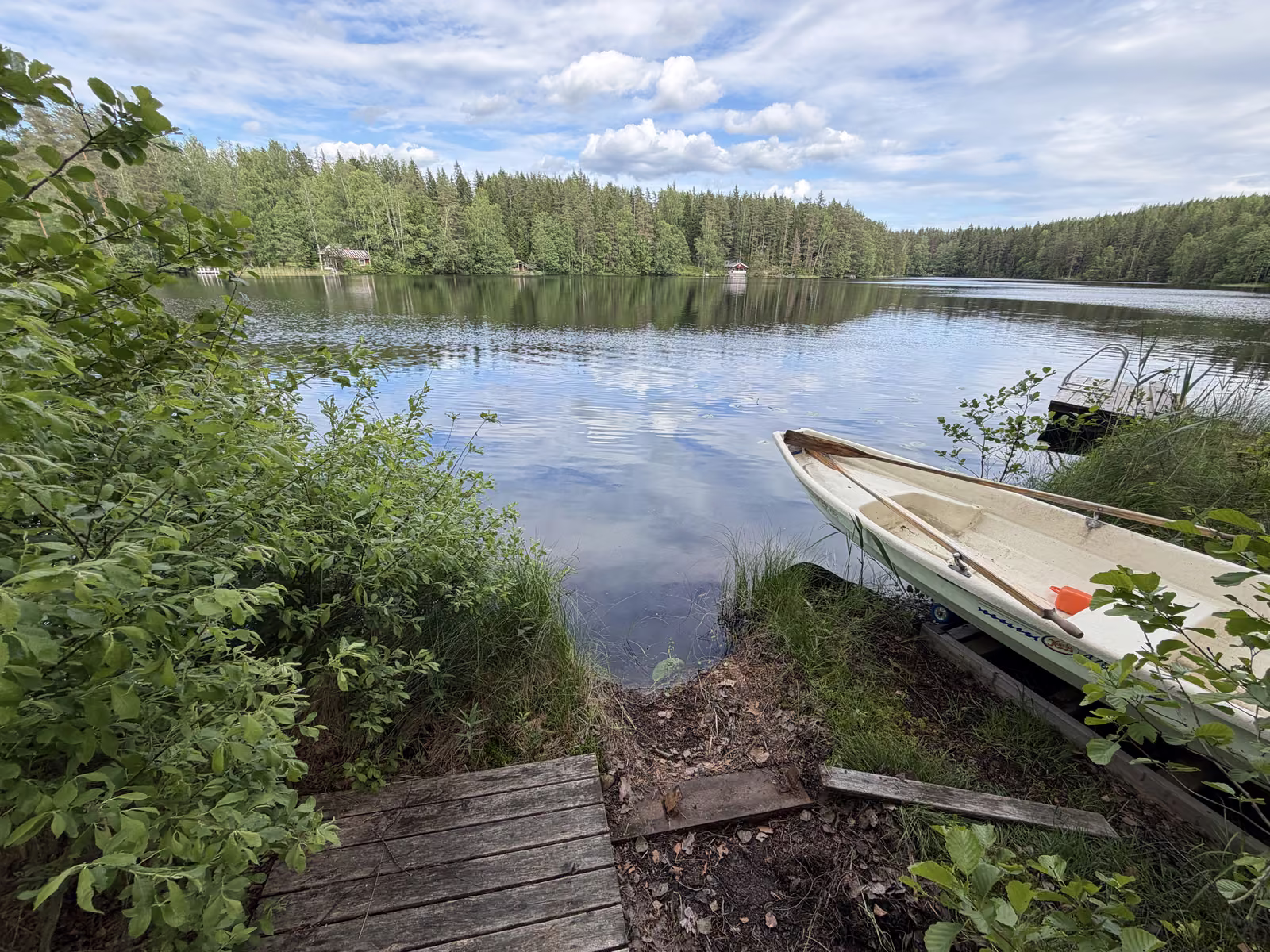 Ennen: Rantalaiturin uusiminen